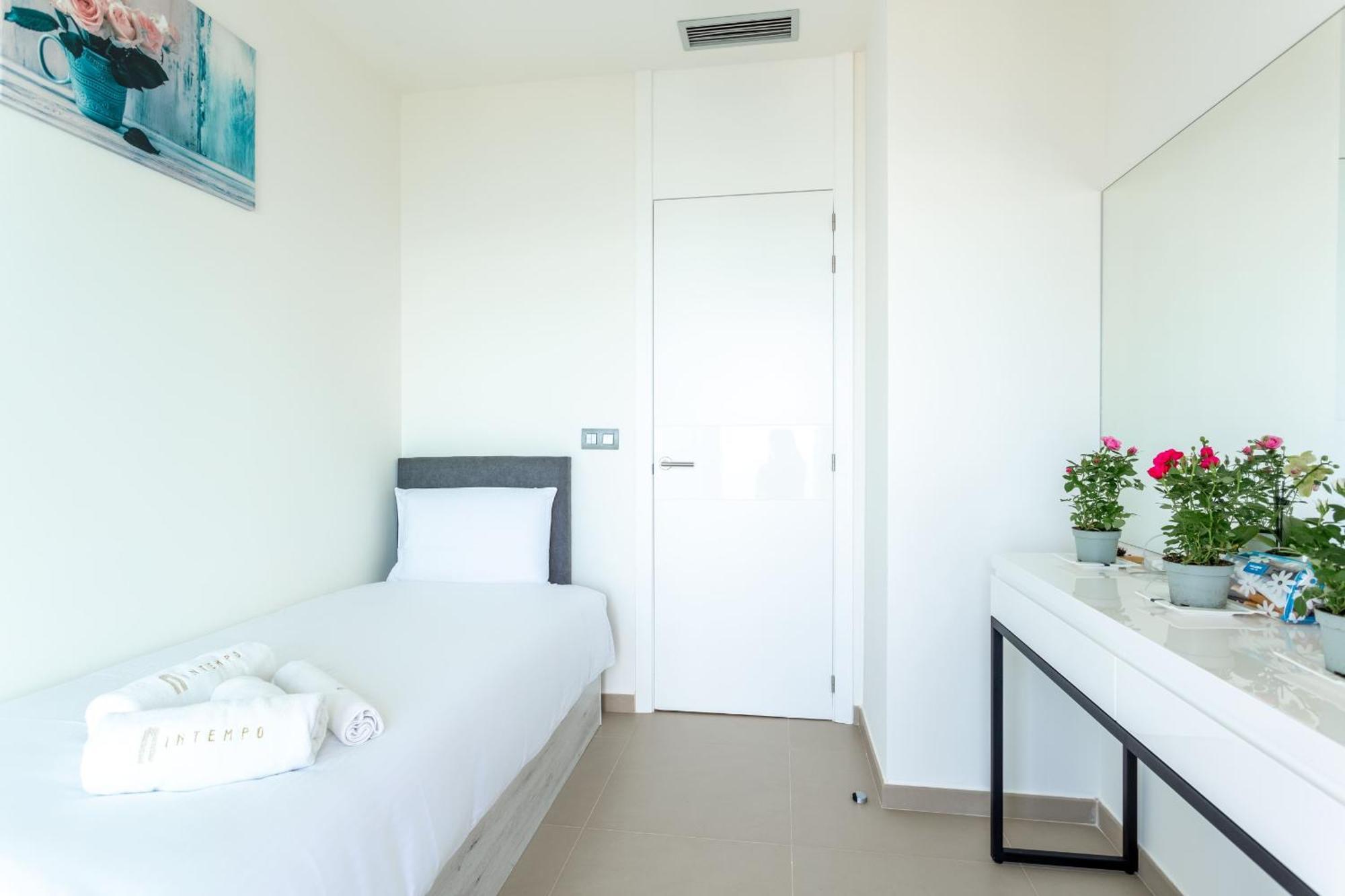 Apartamento Intempo By Holuxe - 272 - 27Th Floor Benidorm Exterior foto